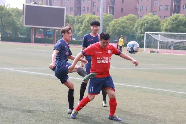 埃弗顿寻求新投资，可能出售控股权以推动发展